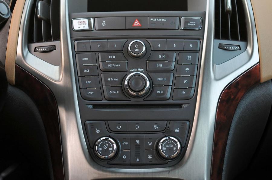  Buick Verano Turbo 2013 года  (фото 53 из 128)